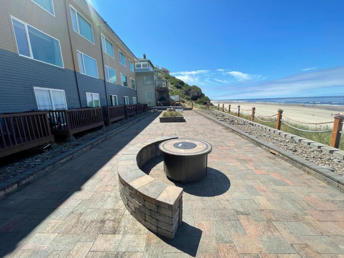 Sailor Jack Oceanfront Motel Lincoln City Exterior photo