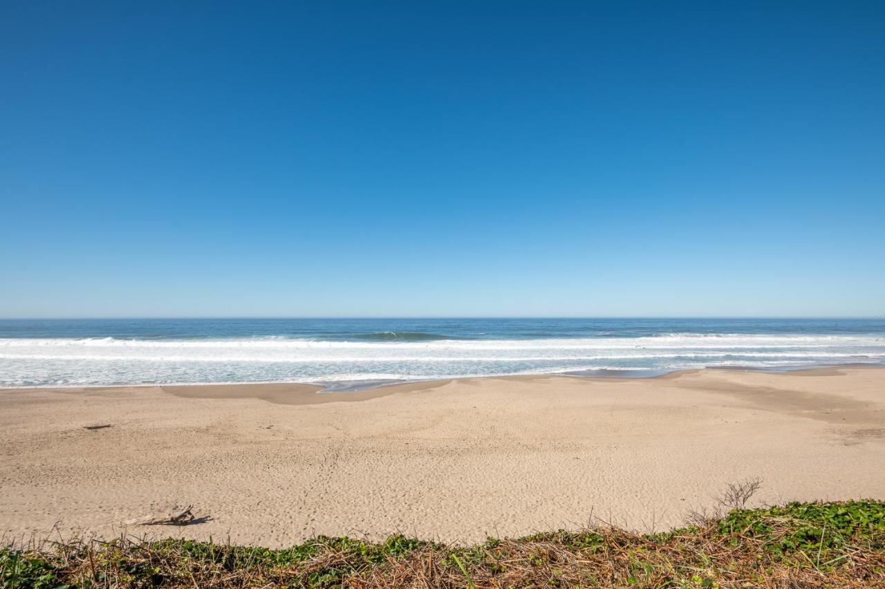 Sailor Jack Oceanfront Motel Lincoln City Exterior photo