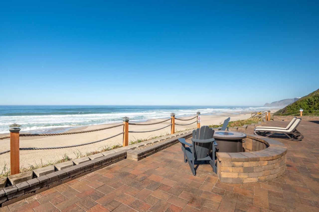 Sailor Jack Oceanfront Motel Lincoln City Exterior photo