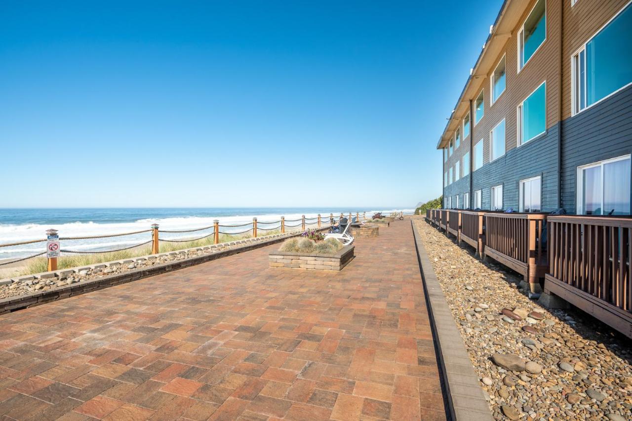 Sailor Jack Oceanfront Motel Lincoln City Exterior photo