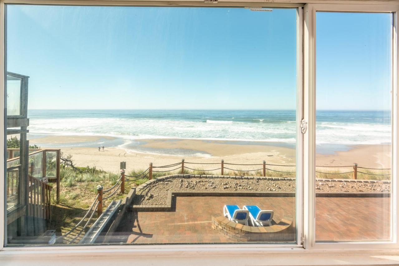 Sailor Jack Oceanfront Motel Lincoln City Exterior photo