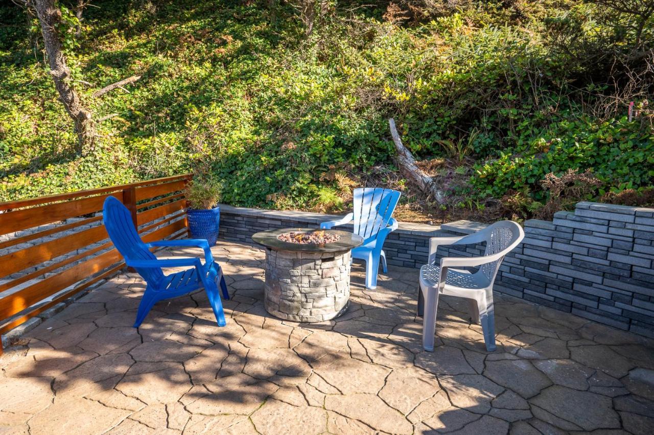 Sailor Jack Oceanfront Motel Lincoln City Exterior photo