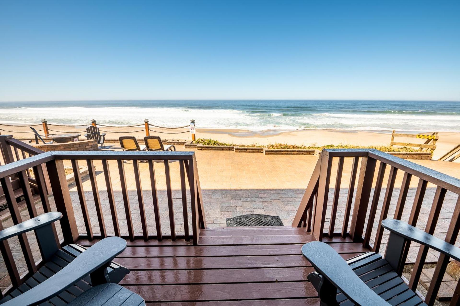 Sailor Jack Oceanfront Motel Lincoln City Room photo