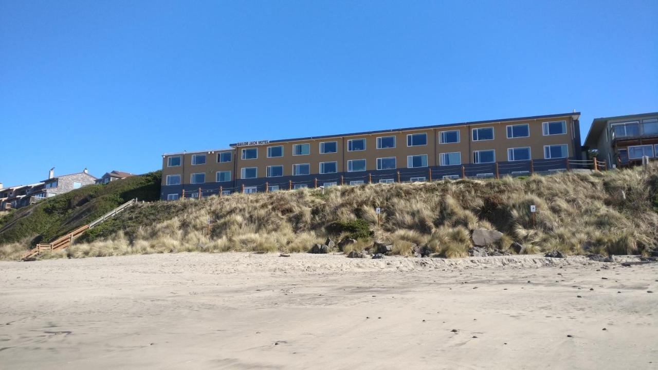 Sailor Jack Oceanfront Motel Lincoln City Exterior photo